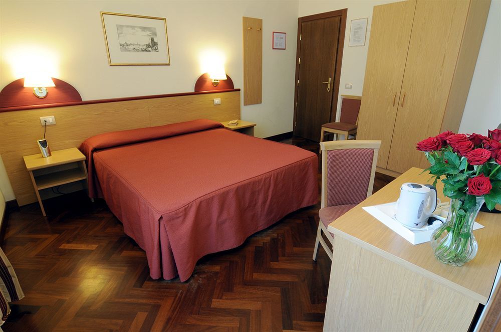 Aramis Rooms Florenz Exterior foto